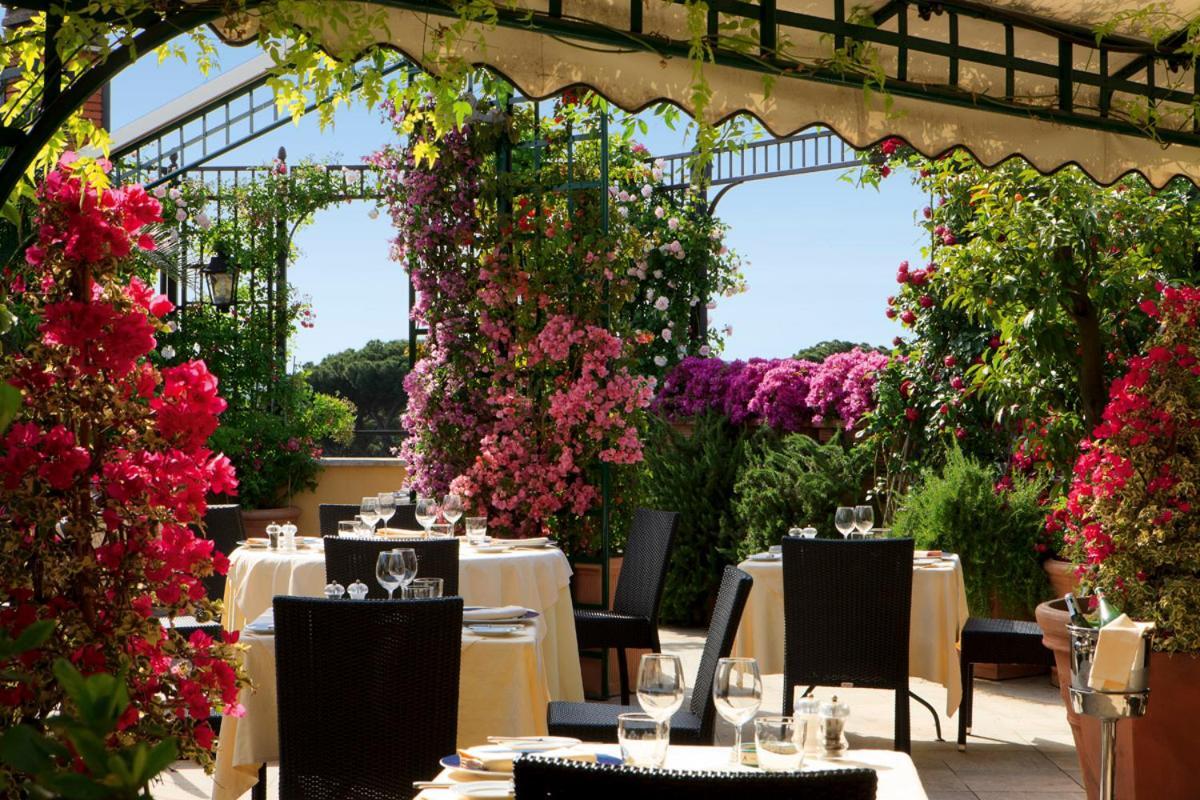 Victoria Hotel 4*