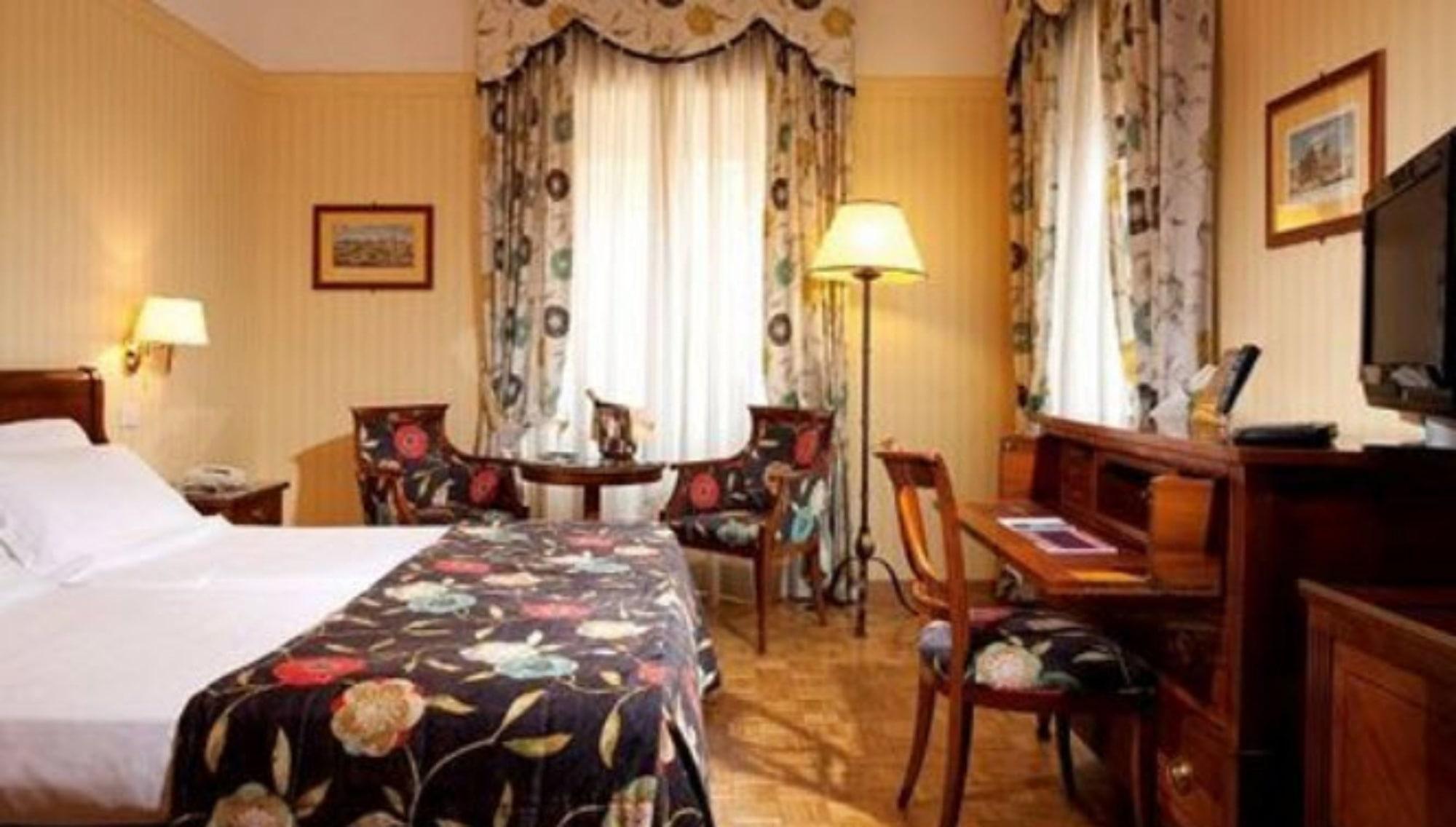 Victoria Hotel