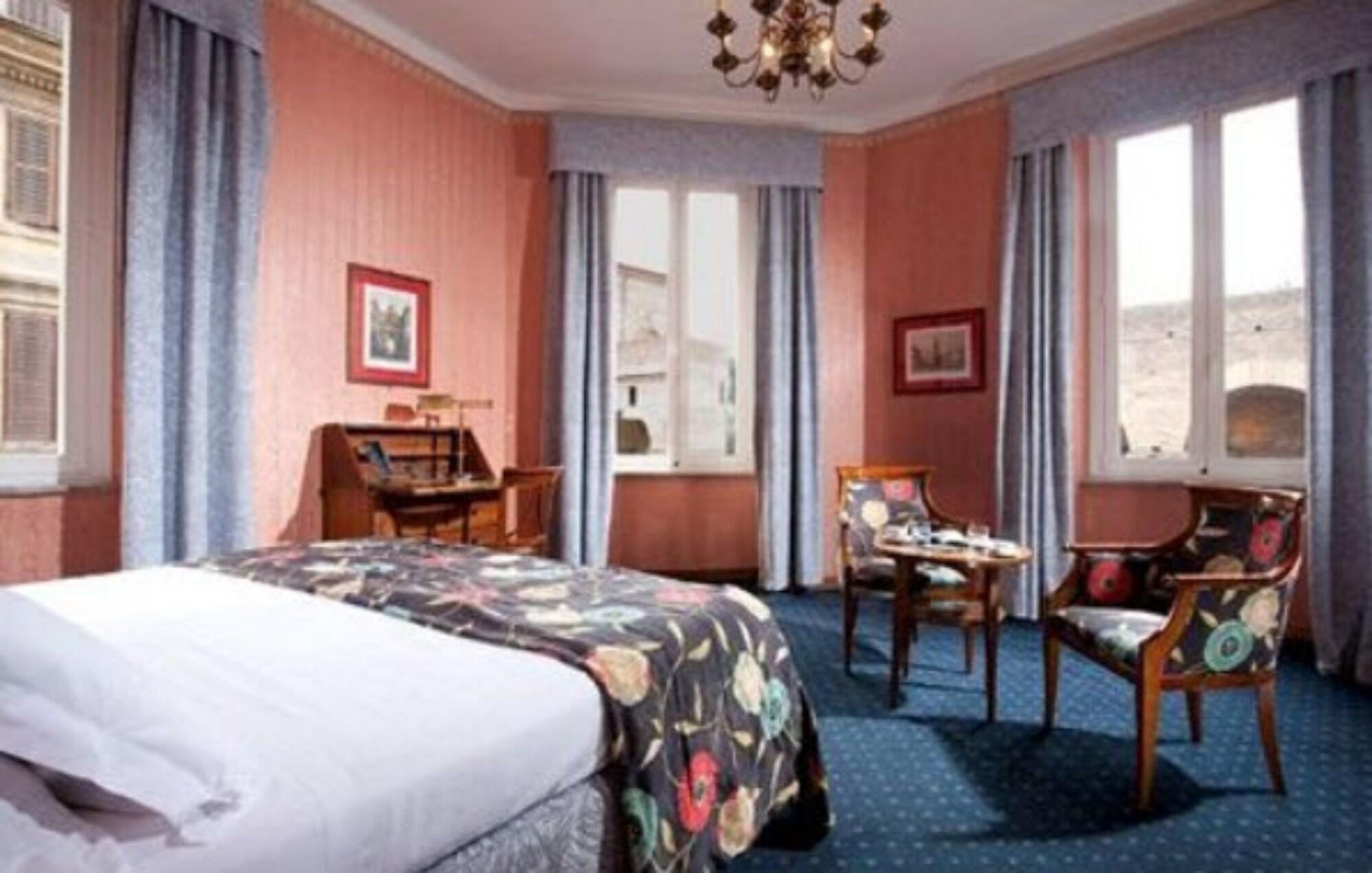 Victoria 4*