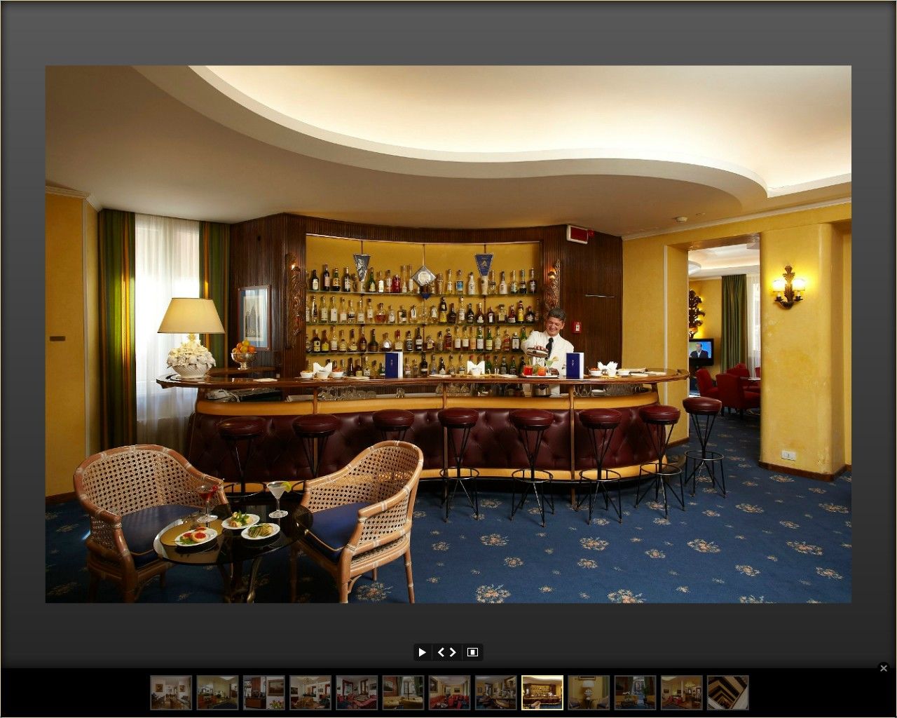 Victoria Hotel