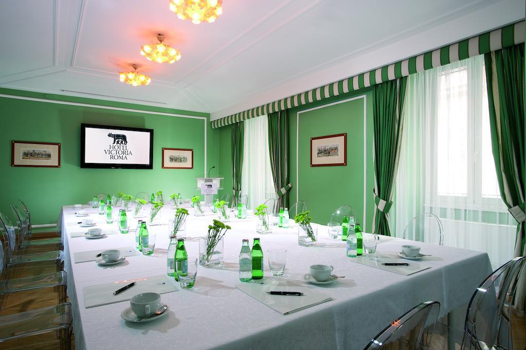 Victoria Hotel 4*