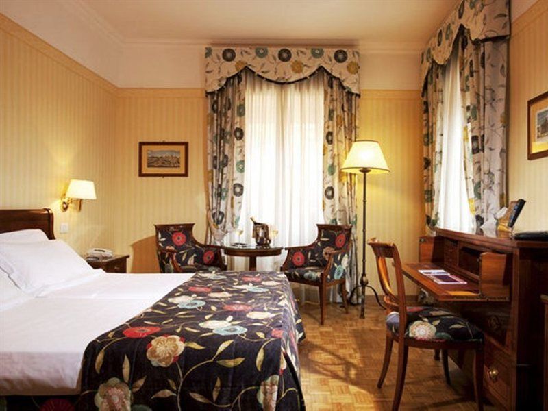 Victoria Hotel