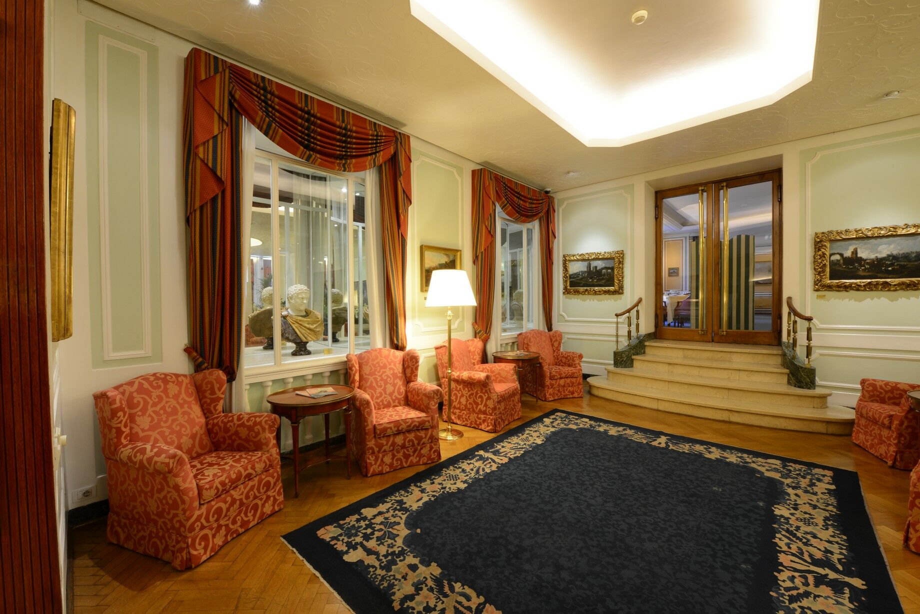 Victoria 4*